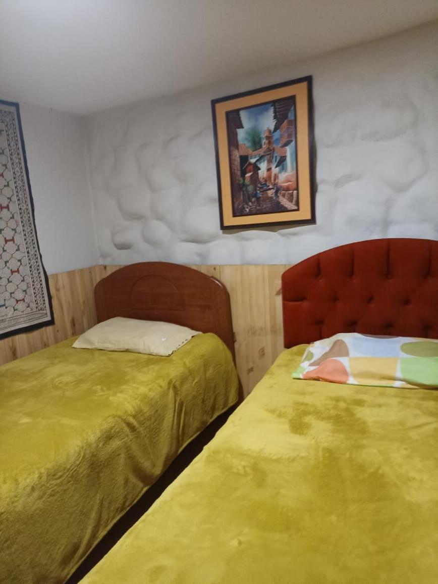 לינה וארוחת בוקר קוסקו Qosqollay Plaza De Armas מראה חיצוני תמונה